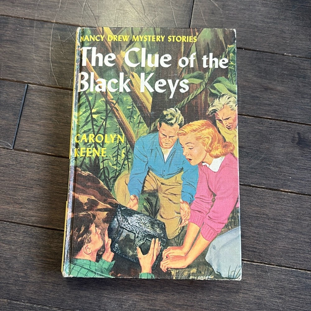 #28 Nancy Drew: The Clue of the Black Keys 1951